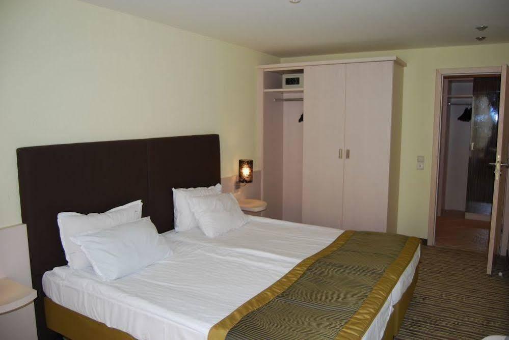 Hotel Gergana Albena Extérieur photo